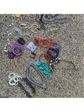 Lot of jewelry